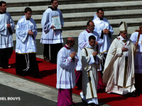 Papa Francisc se converteste la tehnologia 3D. Anuntul facut azi de Vatican