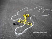 sinucidere contur silueta pe asfalt