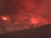 Incendiu devastator in Orastie: doua depozite au ars complet. Peste 50 de pompieri s-au luptat cu flacarile