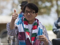 Jackie Chan, asa cum nu l-ati mai vazut niciodata. Cum arata portretul sau, realizat din 64000 de betisoare chinezesti. VIDEO