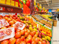 fructe si legume in hypermarket