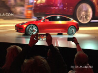 lansare Tesla Model 3
