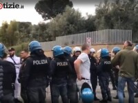 Scene violente la Roma. Neonaziștii au oprit zeci de romi să se mute într-un centru din oraș