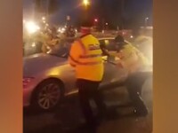 Momentul în care un șofer de BMW încearcă să scape de 20 de polițiști. VIDEO