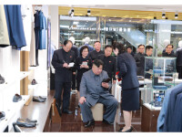 Reacția lui Kim Jong Un după ce a vizitat un mall în Coreea de Nord - 12