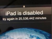 Tableta iPad blocată pentru 48 de ani