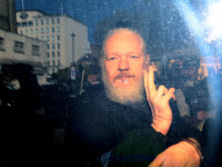 Justiţia britanică a autorizat oficial extrădarea lui Julian Assange în SUA
