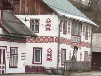 Satul din Bucovina desemnat una dintre cele mai colarate destinații europene