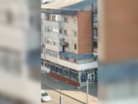 Tânăr din Vaslui, amendat după ce a sărit pe geam din casa iubitei, de teama părinților acesteia