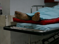 O pacientă din Arad a reclamat că a fost ţinută timp de 6 ore cu o femeie moartă în salon