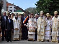 Marcel Vela, alături de oficiali ai Bisericii Române
