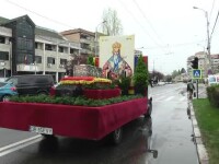Procesiune în Târgoviște cu moaştele sfântului ierarh Nifon