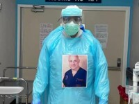 Pentru binele pacienților, mai mulți medici i-au pus poza pe echipamentul de protecție