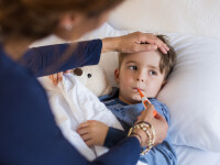 Cum reacționăm dacă copilul nostru face febră?