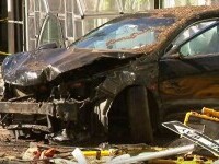 Accident în Târgoviște. Autoturismul unui tânăr a fost izbit în plin de o mașină de teren