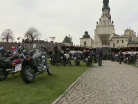 Motocicliștii s-au adunat și în pandemie la o mănăstire din Polonia. ”Respectarea tradiției și credința pot face minuni”