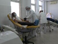 Studenții din Târgu Mureș au devenit voluntari: „Donează sânge - Fii erou!