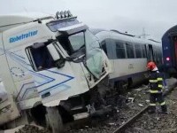 VIDEO și FOTO. Accident grav în județul Vaslui. Un TIR a fost lovit de două trenuri
