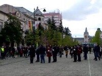 Protest în Iași. Zeci de angajați din administrația locală au ieșit în stradă
