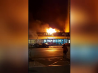 Incendiul de la o shaormerie din București s-a extins la blocurile din jur. ”Puteam să murim”