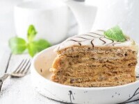 Deserturi tradiționale de Paște. Cum se fac ”Trandafirașii” și ”Turta cu șolul”