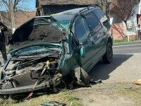 Un bărbat din Arad a furat o mașină, a făcut accident și a murit pe loc