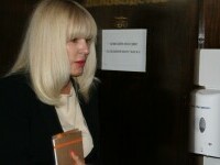 Dezbatere în justiția din Bulgaria despre confortul Elenei Udrea în închisoarea din România. ”Are sau nu 4 mp ai ei?”