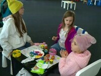 Copiii refugiaților ucraineni trăiesc bucuria Paștelui în România. Un centru special a fost amenajat la Romexpo