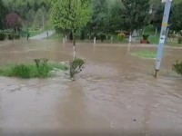 Ploaia torențială a făcut prăpăd în județul Hunedoara. Un parc din Deva a fost transformat în albie de râu