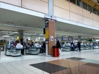 Un mare lanț de hipermarketuri pleacă din România. Ce se va întâmpla cu magazinele și cei 2.500 de angajați