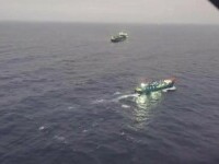 Opt dispăruţi după ciocnirea a două nave în apele Chinei