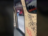 metrou usi deschise