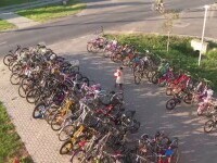 elevi biciclete