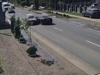 Momentul în care o șoferiță de 25 de ani intră pe contrasens și izbește o mașină, în Buzău | VIDEO