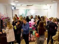 S-a deschis târgul „Half is Free” în București. Zeci de designeri români își vând creațiile la jumătate din preț