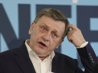 Crin Antonescu