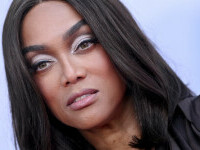 Tyra Banks, de nerecunoscut pe covorul roșu.