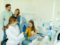 (P) Descoperă beneficiile unui abonament stomatologic pentru tine și familia ta