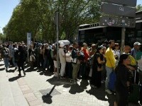 Ce au căutat cu disperare spaniolii în magazine în timpul penei de curent: „Cine mai are așa ceva?”