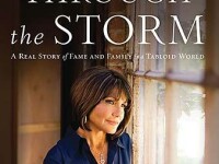 Mama lui Britney Spears va publica o carte despre cântăreaţă