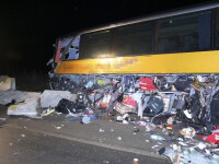 Tragedie în Arad! Un autobuz plin cu turişti polonezi s-a răsturnat