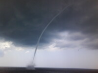 IMAGINI SPECTACULOASE! Tornada pe Marea Neagra