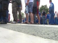 Protest inedit pe trecerea de pietoni. Angajatii termocentralei Mintia din Hunedoara, nemultumiti de noile contracte de munca