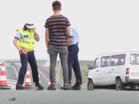 Un microbuz plin de turisti americani, la un pas de tragedie pe autostrada Timisoara - Arad, dupa ce un cauciuc a explodat