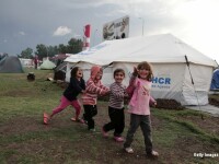 copii in tabara de refugiati