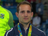 A izbucnit in lacrimi pe podium. Motivul pentru care un atlet francez a fost huiduit de brazilieni
