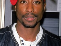 Fotografia care ar dovedi ca rapperul Tupac Shakur este in viata. 