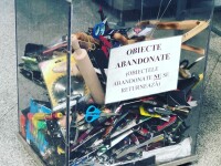 obiecte abandonate pe aeroportul din Cluj