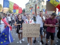 maiCateva mii de oameni participa la un protest impotriva guvernului in Piata Victoriei din Timisoara