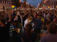 Proteste în toată țara, pentru a doua seară la rând. Marș de 14 km. în Sibiu